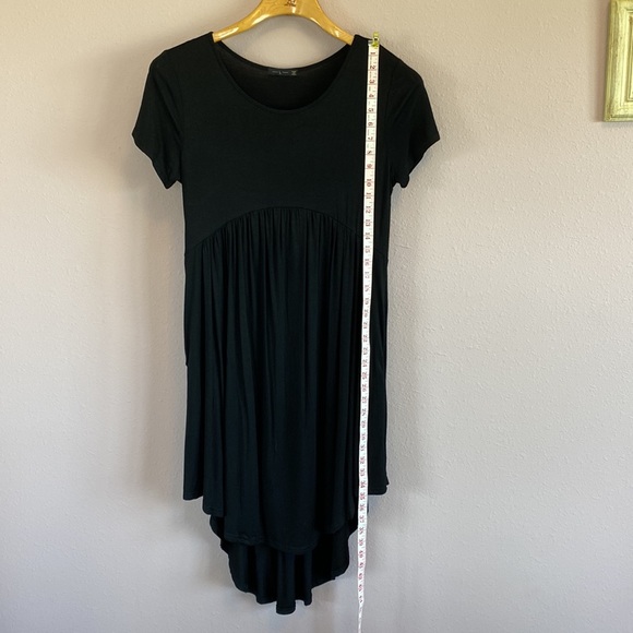 Black loose fitting short sleeve dress with pockets - Picture 6 of 8